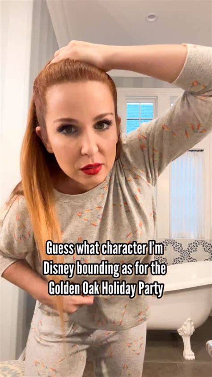 15 Best Subtle Hints That A Movie Character Was Imaginary All Along