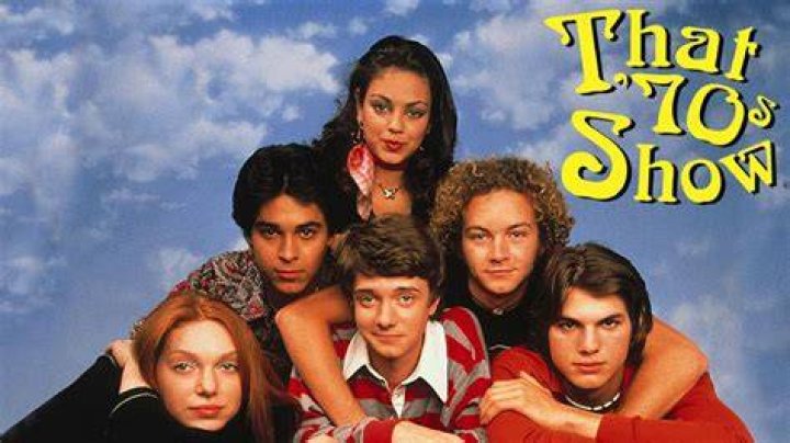 15 Secrets The Cast Of That '70s Show Wants To Bury