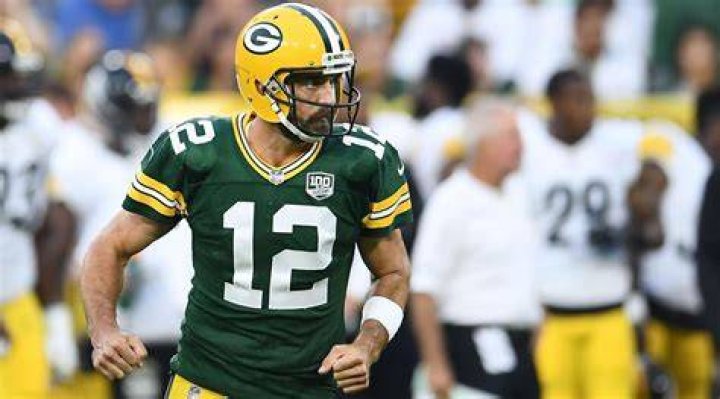 Aaron Rodgers Among NFL's Highest Paid With New Packers Deal