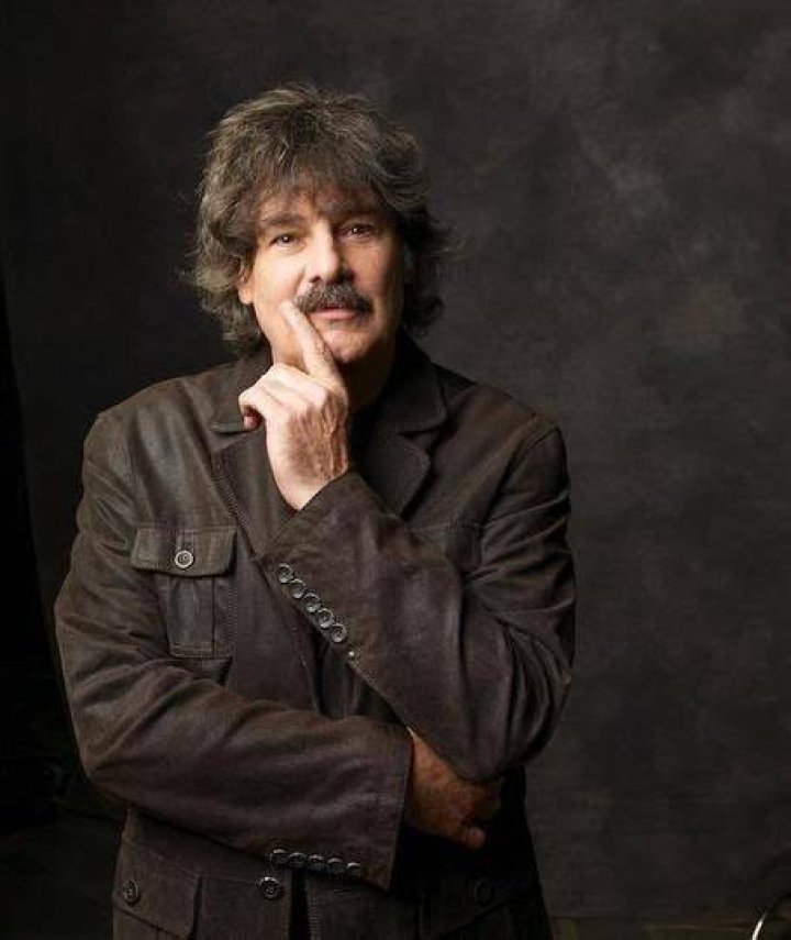 Burton Cummings Net Worth | TheRichest