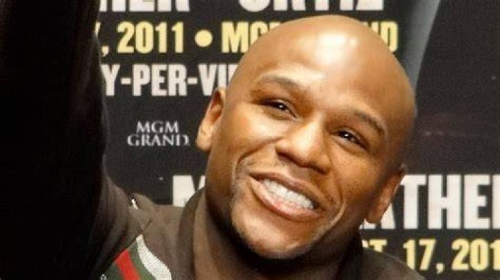 Floyd Mayweather Drops $4.7 Million On Rare Artwork