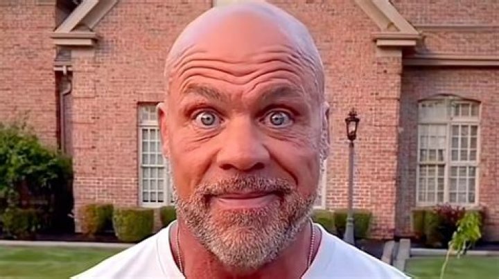 Guy Laliberte2