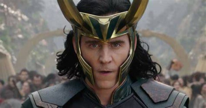 Here's How Tom Hiddleston Earns And Spends His Millions