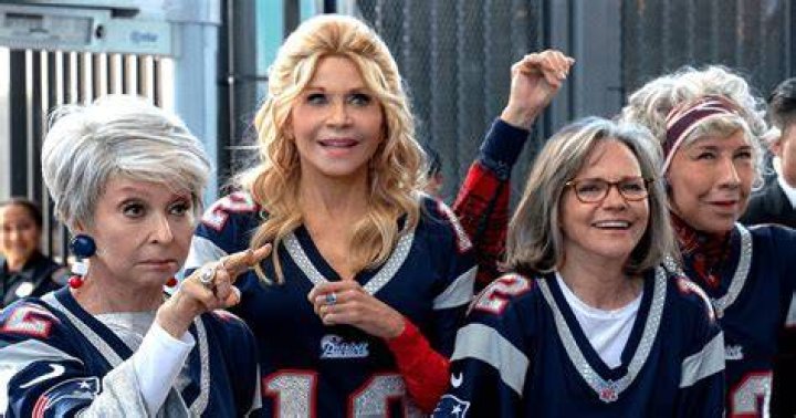 The Net Worth Of The Cast Of '80 For Brady', Ranked